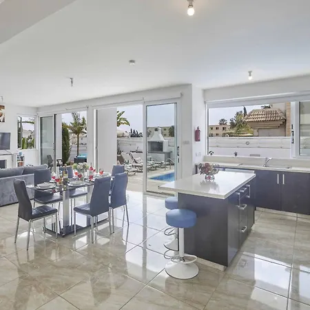 Protaras Pearl Pe15 *